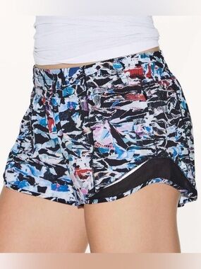 🎉 lululemon Hotty Hot Shorts - Culture Clash - Size 12
